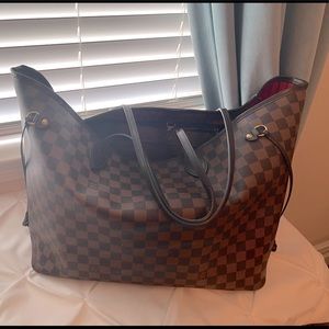 Authentic Louis Vuitton. Neverfull GM. Damier handbag